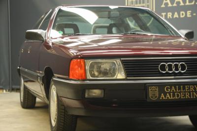 1990 Audi 100 Quattro &ldquo;The 5-Cylinder in Zyclamrot Metallic&rdquo;