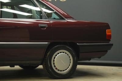 1990 Audi 100 Quattro &ldquo;The 5-Cylinder in Zyclamrot Metallic&rdquo;
