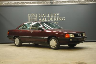 1990 Audi 100 Quattro &ldquo;The 5-Cylinder in Zyclamrot Metallic&rdquo;