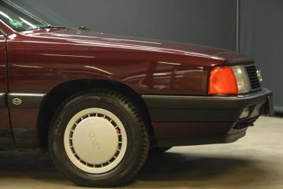 1990 Audi 100 Quattro &ldquo;The 5-Cylinder in Zyclamrot Metallic&rdquo;