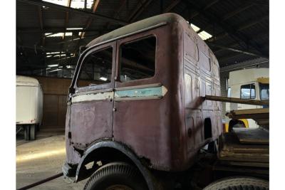 Mercedes - Benz Thousand-legged LPS 333
