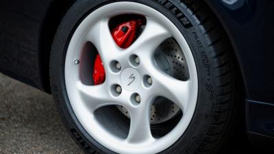 1998 Porsche 911 Carrera 4S