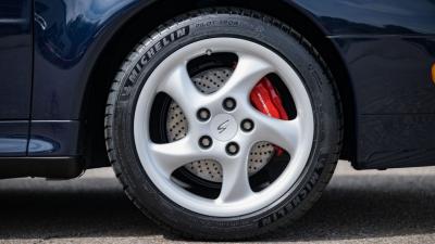 1998 Porsche 911 Carrera 4S
