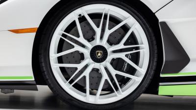 2020 Lamborghini Si&aacute;n FKP 37