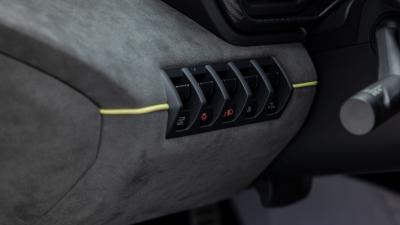 2020 Lamborghini Si&aacute;n FKP 37