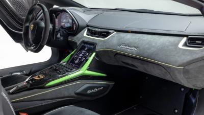 2020 Lamborghini Si&aacute;n FKP 37