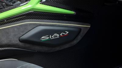 2020 Lamborghini Si&aacute;n FKP 37