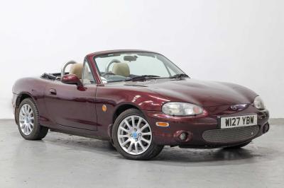 2000 Mazda MX-5 Icon