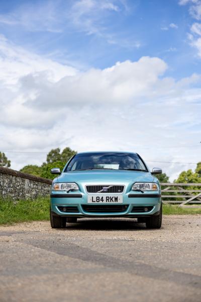 2003 Volvo V70R