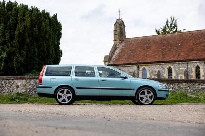 2003 Volvo V70R