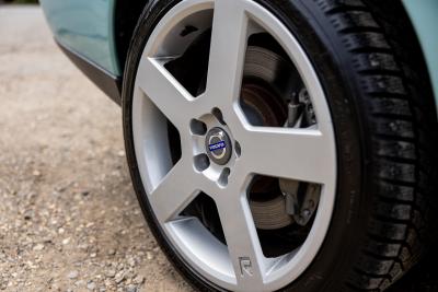 2003 Volvo V70R