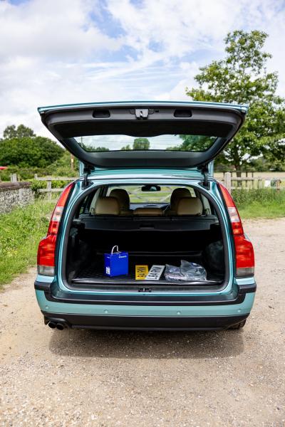 2003 Volvo V70R