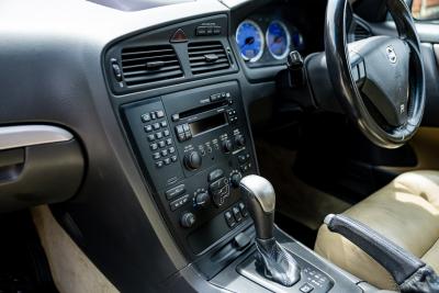 2003 Volvo V70R