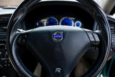 2003 Volvo V70R