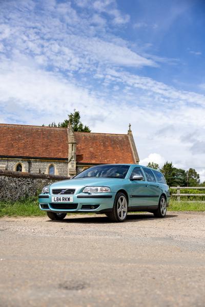 2003 Volvo V70R