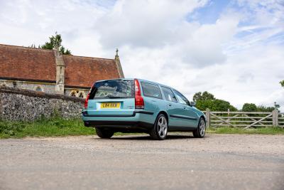 2003 Volvo V70R