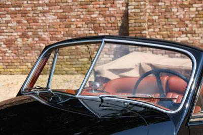 1953 Jaguar XK120 DHC &ldquo;Black and cognac&rdquo;