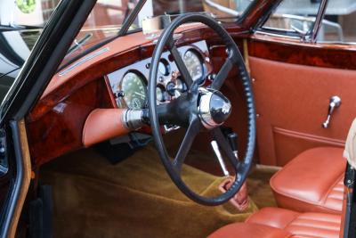 1953 Jaguar XK120 DHC &ldquo;Black and cognac&rdquo;