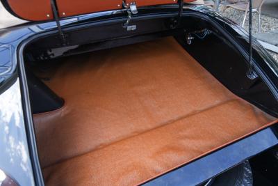 1953 Jaguar XK120 DHC &ldquo;Black and cognac&rdquo;