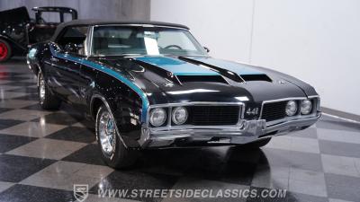 1969 Oldsmobile Cutlass 442 W30 Tribute Convertible