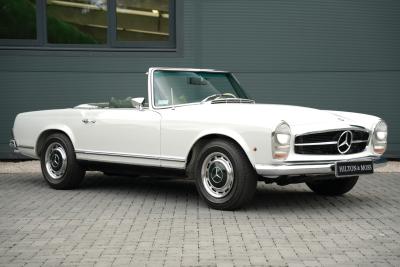 1968 Mercedes - Benz 280 SL