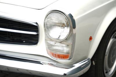 1968 Mercedes - Benz 280 SL