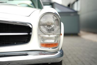 1968 Mercedes - Benz 280 SL