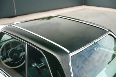 1968 Mercedes - Benz 280 SL