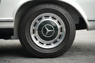1968 Mercedes - Benz 280 SL