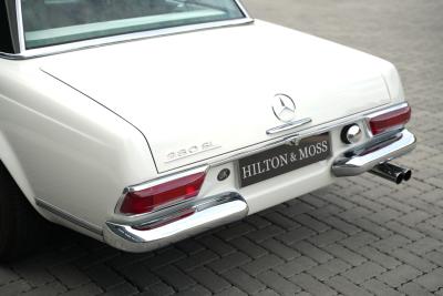 1968 Mercedes - Benz 280 SL
