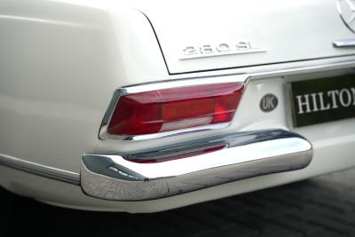 1968 Mercedes - Benz 280 SL