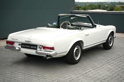 1968 Mercedes - Benz 280 SL