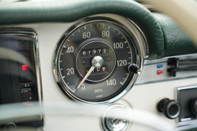 1968 Mercedes - Benz 280 SL