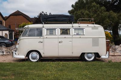 1966 Volkswagen TYPE 2 T1 DOUBLE-DOOR SUNDIAL CAMPER