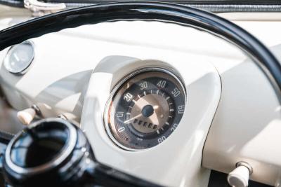 1966 Volkswagen TYPE 2 T1 DOUBLE-DOOR SUNDIAL CAMPER