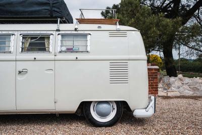 1966 Volkswagen TYPE 2 T1 DOUBLE-DOOR SUNDIAL CAMPER