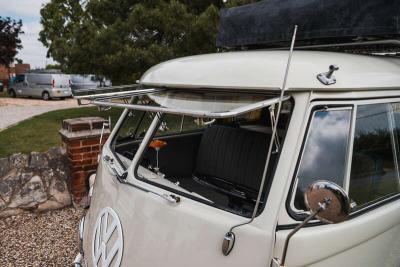 1966 Volkswagen TYPE 2 T1 DOUBLE-DOOR SUNDIAL CAMPER