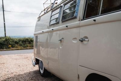 1966 Volkswagen TYPE 2 T1 DOUBLE-DOOR SUNDIAL CAMPER
