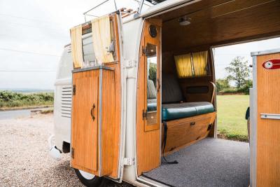 1966 Volkswagen TYPE 2 T1 DOUBLE-DOOR SUNDIAL CAMPER