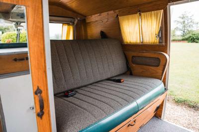1966 Volkswagen TYPE 2 T1 DOUBLE-DOOR SUNDIAL CAMPER