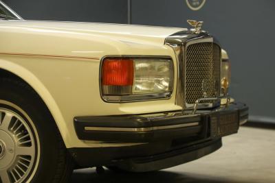 1984 Bentley Eight Saloon &ldquo;Acrylic White over Parchment&rdquo;