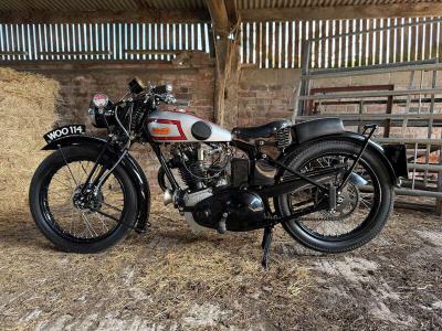 1935 MONTGOMERY GREYHOUND JAP