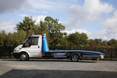 2005 Ford RECOVERY TRUCK