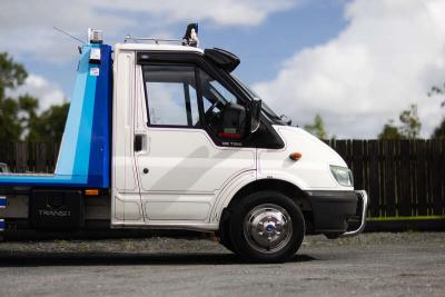 2005 Ford RECOVERY TRUCK
