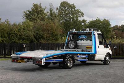 2005 Ford RECOVERY TRUCK