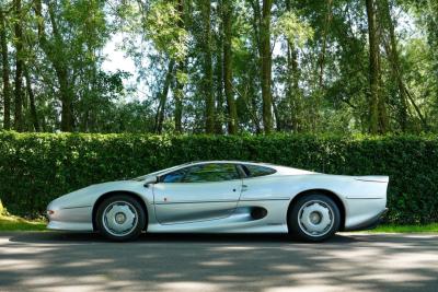 1993 Jaguar XJ220
