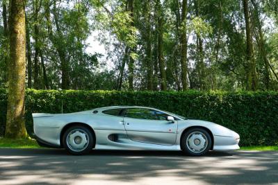 1993 Jaguar XJ220