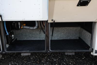 2005 Newmar Scottsdale 3201 Motorhome