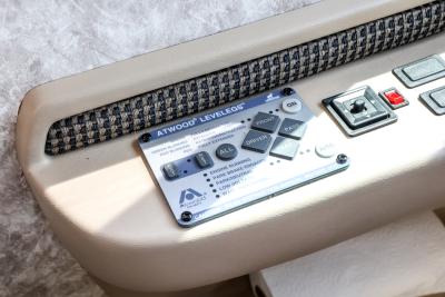 2005 Newmar Scottsdale 3201 Motorhome