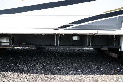 2005 Newmar Scottsdale 3201 Motorhome